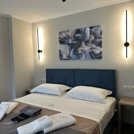 Ionian Hospitality θοη 4 *